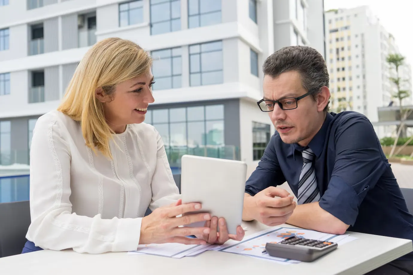 Expert legal tax consultation